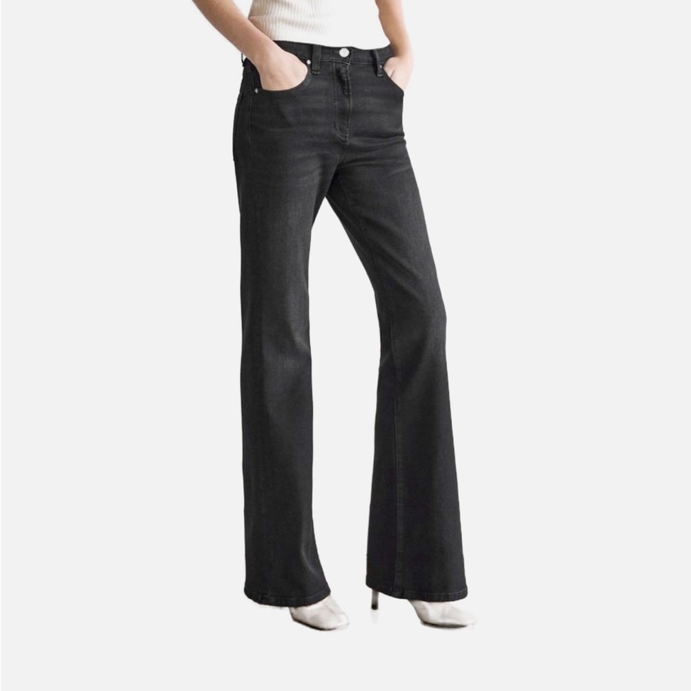 Zara Black Stone Wash Distressed Whiskered Flared High Waist Jeans Womens size 4